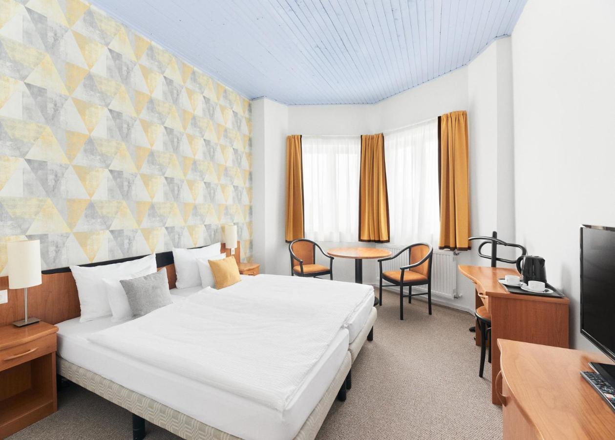 Lorelei Pension Adults Only Gyenesdiás Exterior foto